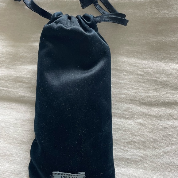 Prada 17WS black sunglasses - Picture 3 of 10